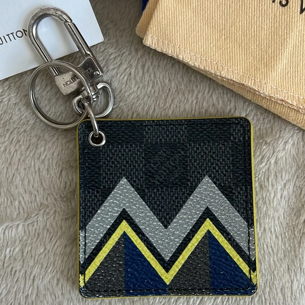 LOUIS VUITTON Damier Graphite Limited Edition Key holder/bag charm